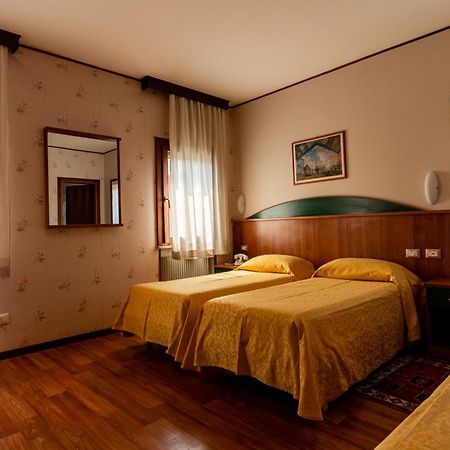 Locanda Da Renzo Τρεβίζο Εξωτερικό φωτογραφία